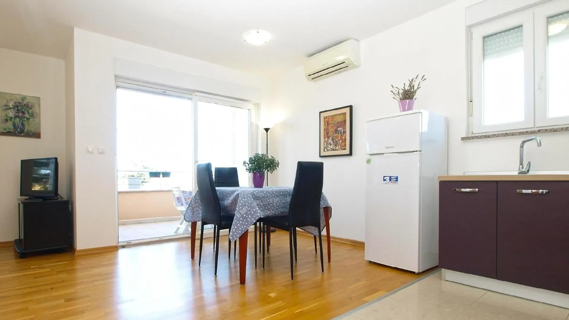 Ferienwohnung Fuer 4 Personen Ca 54 Qm In Fazana-Surida, Istrien Istrische Riviera Valbandon